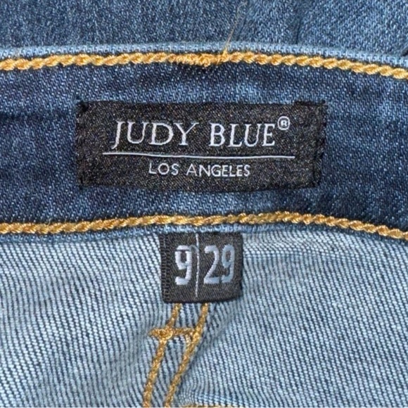 Judy Blue Everyone's Favorite High Rise Wide Leg Jeans Distressed Size 9/29 - Picture 7 of 9